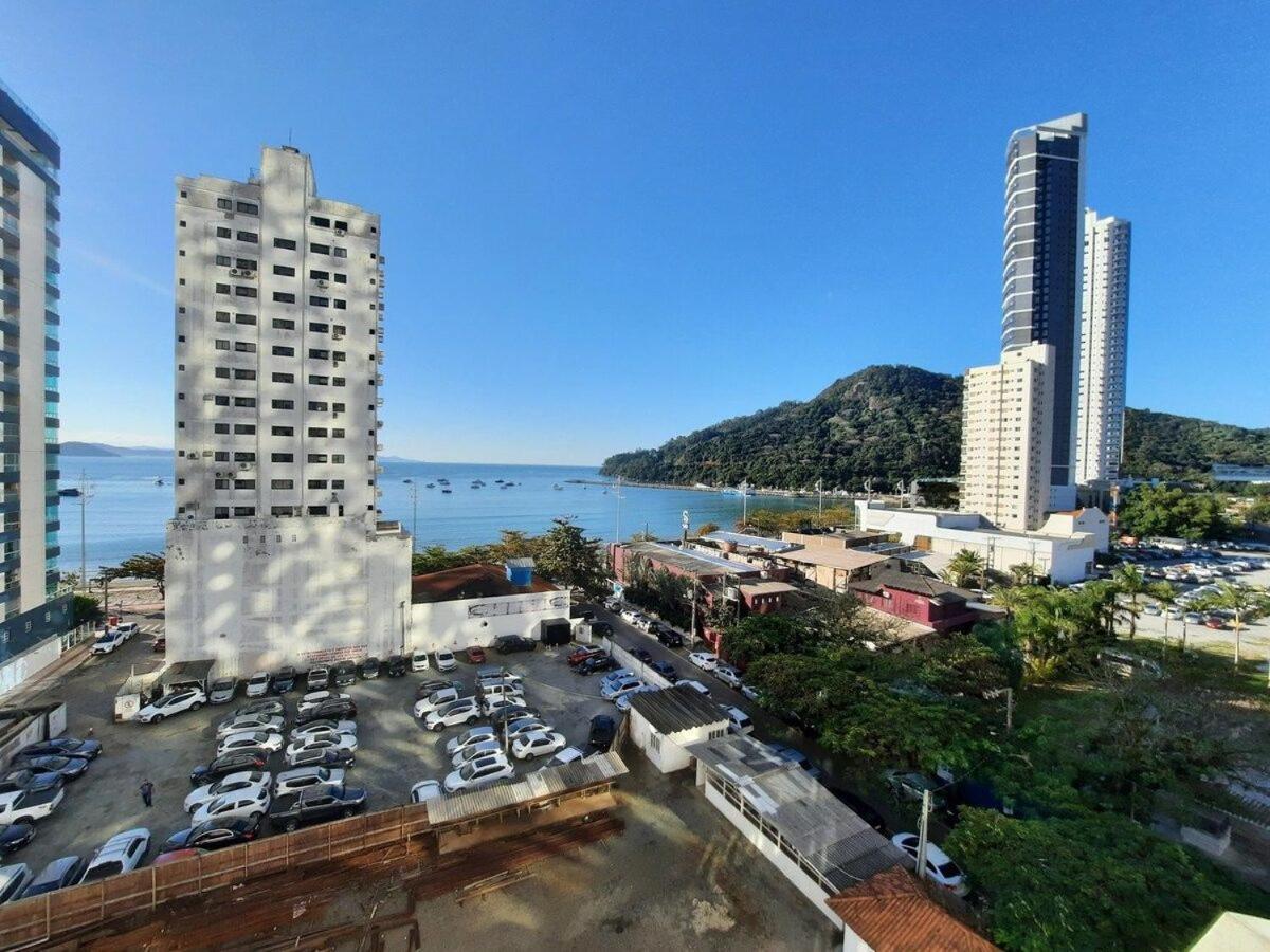 3 Suites Linda Vista Da Orla De Bc A 50M Da Praia - Somente Familiares Balneário Camboriú Zewnętrze zdjęcie