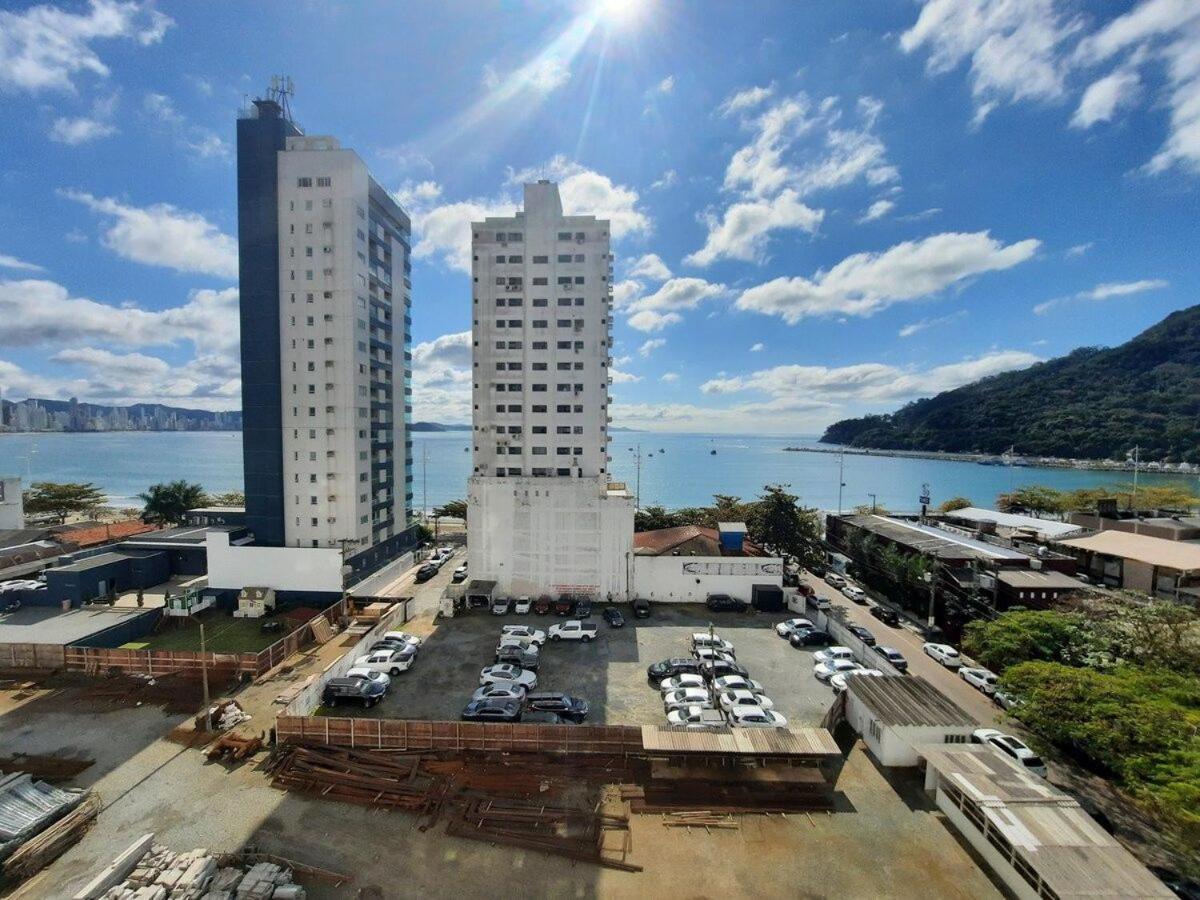 3 Suites Linda Vista Da Orla De Bc A 50M Da Praia - Somente Familiares Balneário Camboriú Zewnętrze zdjęcie
